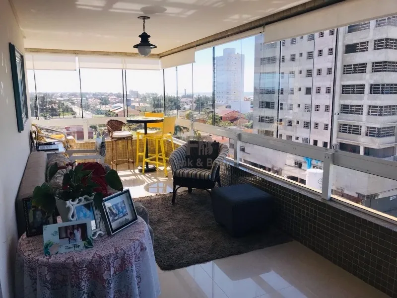 CASA SUSPENSA: 3ª foto da galeria de imagens do imóvel