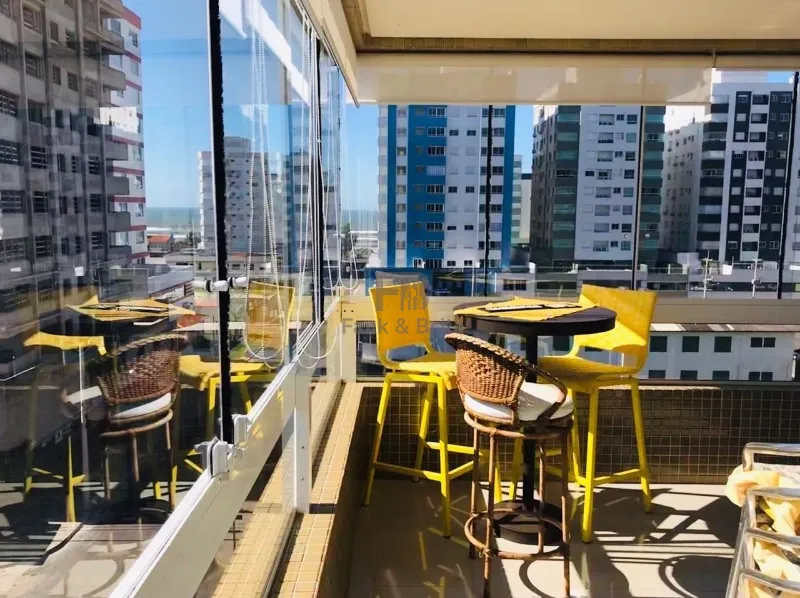 CASA SUSPENSA: 2ª foto da galeria de imagens do imóvel
