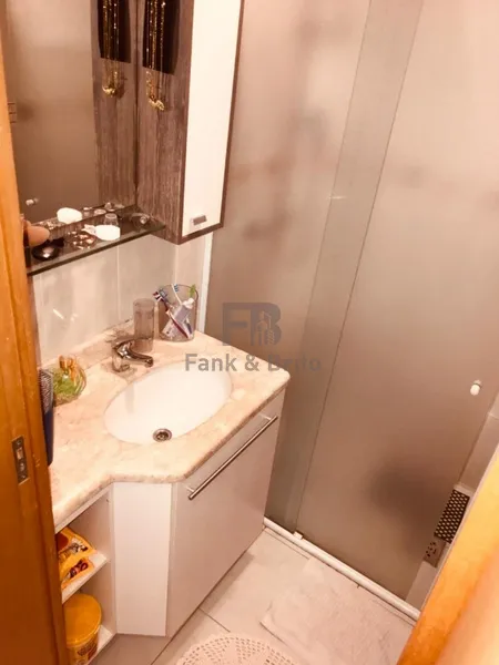 CASA SUSPENSA: 32ª foto da galeria de imagens do imóvel