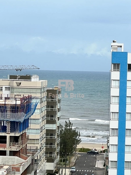 JUNTO A PRAÇA, POUCOS PASSOS DO MAR, JUNTO A TODO COMÉRCIO LOCAL: 9ª foto da galeria de imagens do imóvel