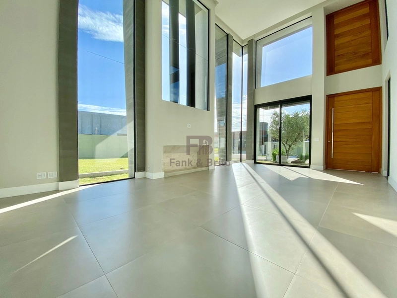 CASA A VENDA EM CONDOMINIO FECHADO: 12ª foto da galeria de imagens do imóvel