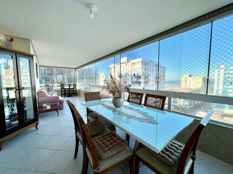 Apartamento à Venda - 3 Dormitórios (1 Suíte) com Vista para o Mar: 1ª foto da galeria de imagens do imóvel