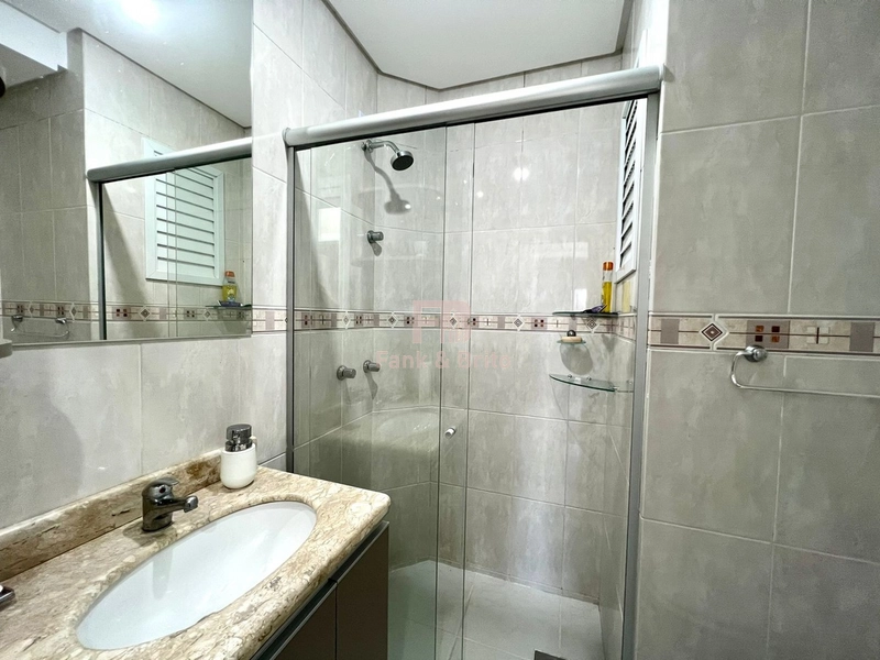 Apartamento à Venda - 3 Dormitórios (1 Suíte) com Vista para o Mar: 33ª foto da galeria de imagens do imóvel