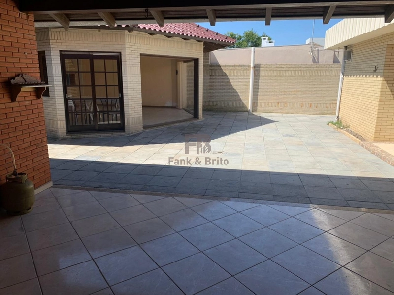 CASA A VENDA EM XANGRI-LA NO BAIRRO DE ATLANTIDA: 4ª foto da galeria de imagens do imóvel