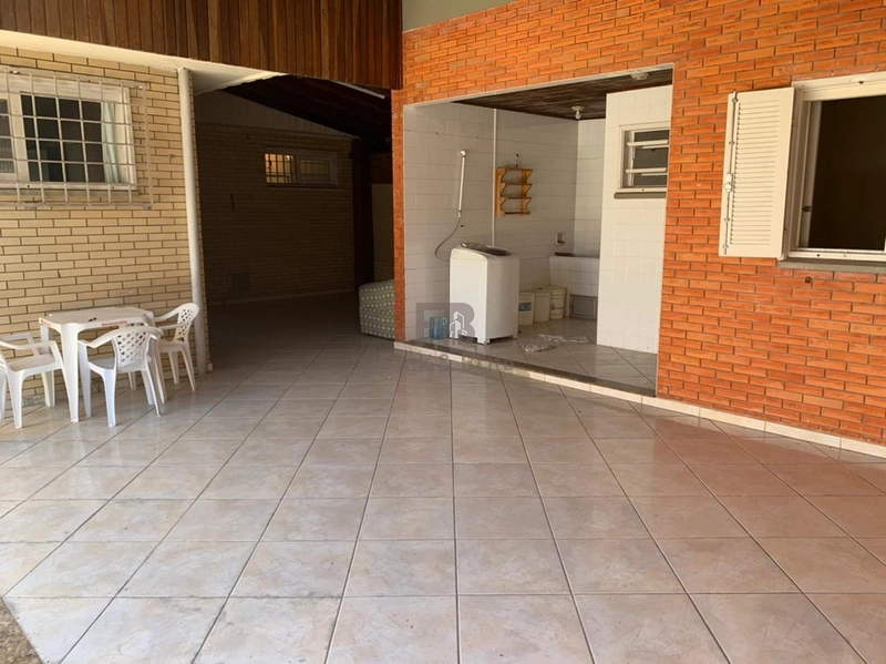 CASA A VENDA EM XANGRI-LA NO BAIRRO DE ATLANTIDA: 6ª foto da galeria de imagens do imóvel