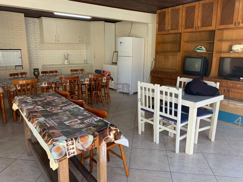 CASA A VENDA EM XANGRI-LA NO BAIRRO DE ATLANTIDA: 9ª foto da galeria de imagens do imóvel