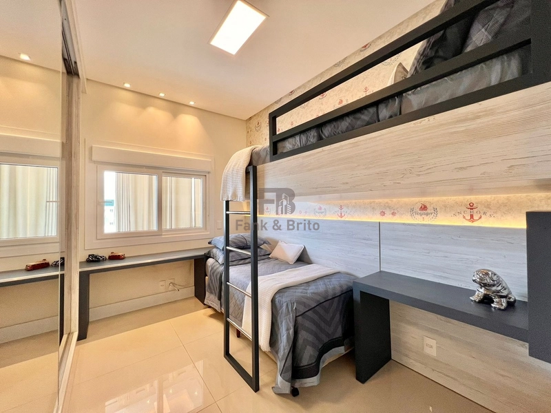 APARTAMENTO DOIS DORMITÓRIOS PERTO DO MAR: 17ª foto da galeria de imagens do imóvel