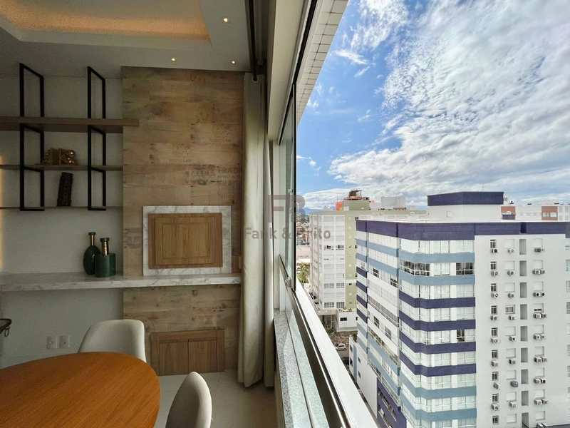 APARTAMENTO DOIS DORMITÓRIOS PERTO DO MAR: 3ª foto da galeria de imagens do imóvel