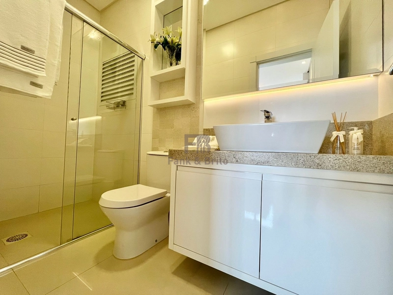 APARTAMENTO DOIS DORMITÓRIOS PERTO DO MAR: 12ª foto da galeria de imagens do imóvel