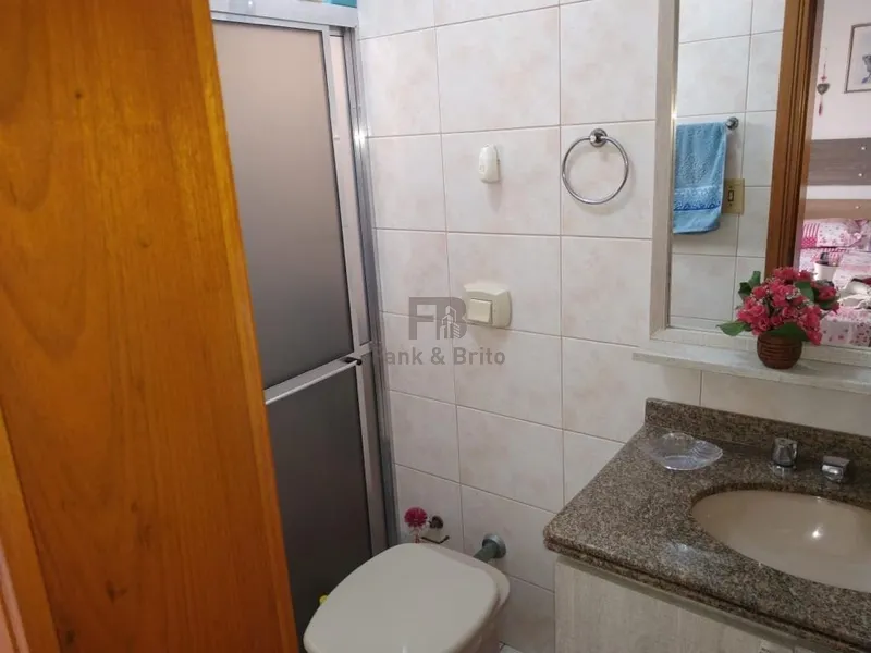APARTAMENTO DE FRENTE P/ PRAÇA BASSANI, COM VISTA ETERNA P/MAR E PRAÇA: 16ª foto da galeria de imagens do imóvel