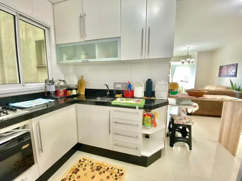 APARTAMENTO A VENDA NA AVENIDA UBIRAJARA, COM VISTA PARA O MAR: 8ª foto da galeria de imagens do imóvel