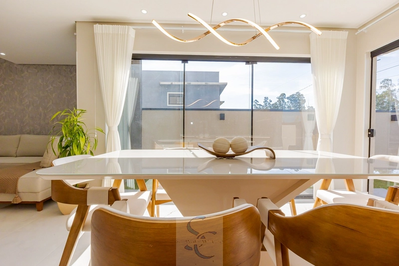Casa no condomínio Califórnia: 6ª foto da galeria de imagens do imóvel