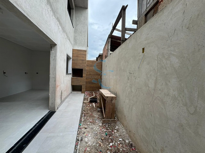 SOBRADO LOCALIZADO NO PINHEIRINHO: 21ª foto da galeria de imagens do imóvel