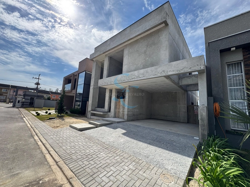 CASA COM 3 QUARTOS SENDO UMA SUÍTE EM CONDOMÍNIO FECHADO: 2ª foto da galeria de imagens do imóvel