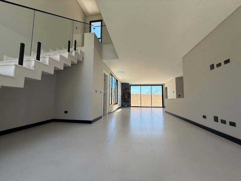 CASA COM 4 QUARTOS SENDO UMA SUÍTE EM CONDOMÍNIO FECHADO: 5ª foto da galeria de imagens do imóvel