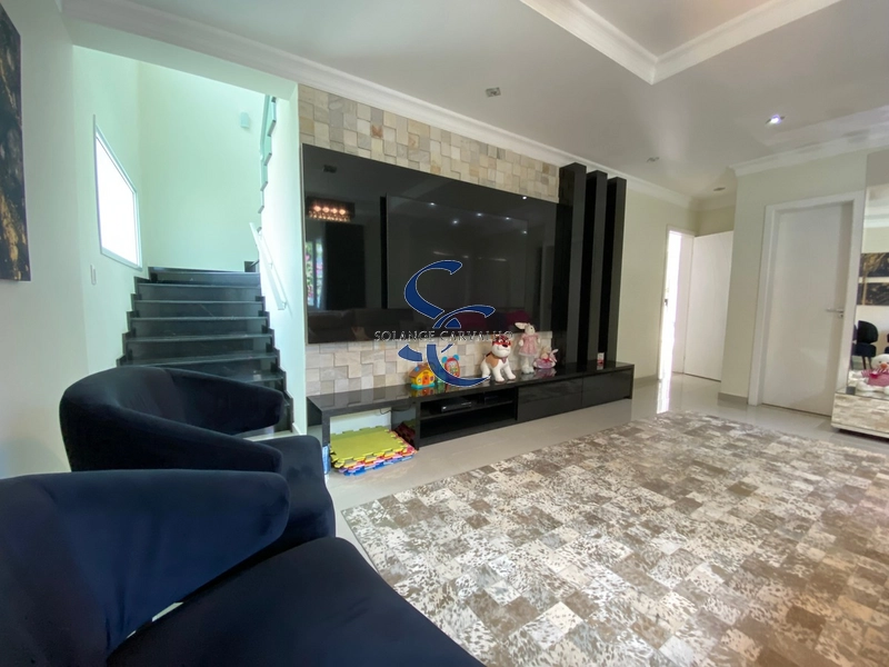 Casa no condomínio San Francisco: 4ª foto da galeria de imagens do imóvel