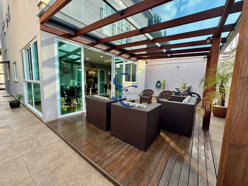 Casa em condomínio no Umbará: 3ª foto da galeria de imagens do imóvel