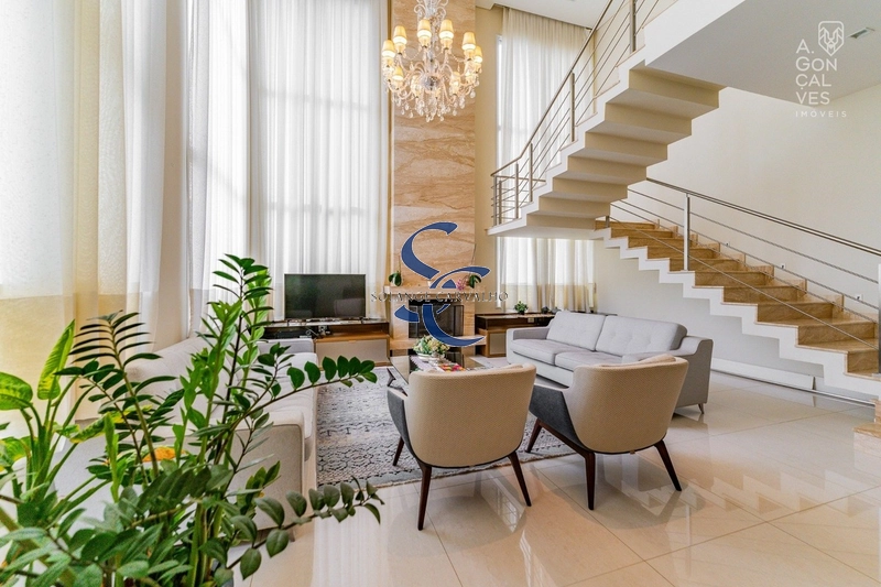 Casa em condomínio no Umbará