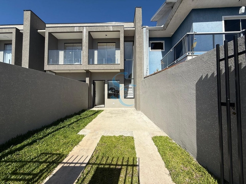 Sobrado no Pinheirinho