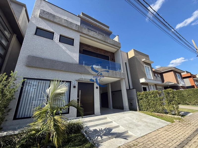 Casa em condomínio no Umbará: 2ª foto da galeria de imagens do imóvel