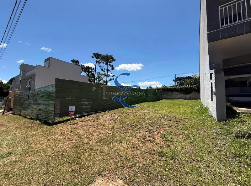 Terreno em condomínio no Umbará