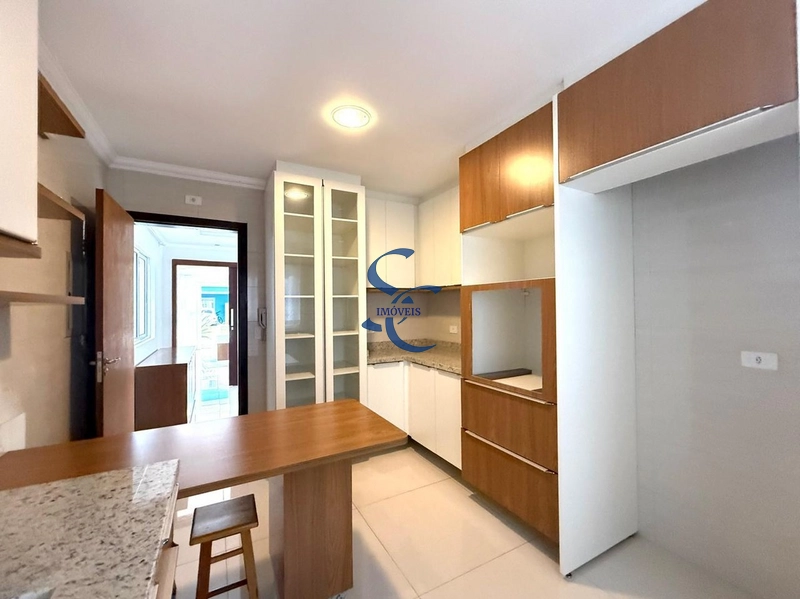 Casa em condomínio no Umbará: 2ª foto da galeria de imagens do imóvel