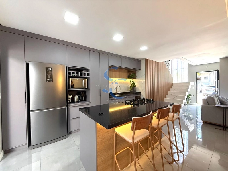 Sobrado em condomínio: 3ª foto da galeria de imagens do imóvel