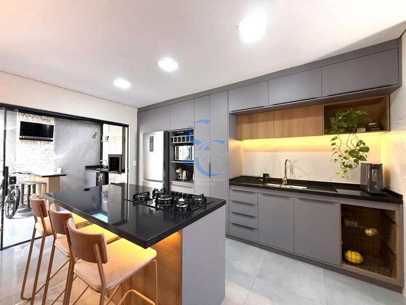 Sobrado em condomínio: 1ª foto da galeria de imagens do imóvel