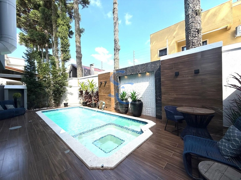 Casa em condomínio no Umbará: 2ª foto da galeria de imagens do imóvel