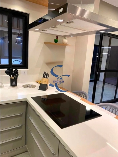 Casa em condomínio no Umbará: 2ª foto da galeria de imagens do imóvel