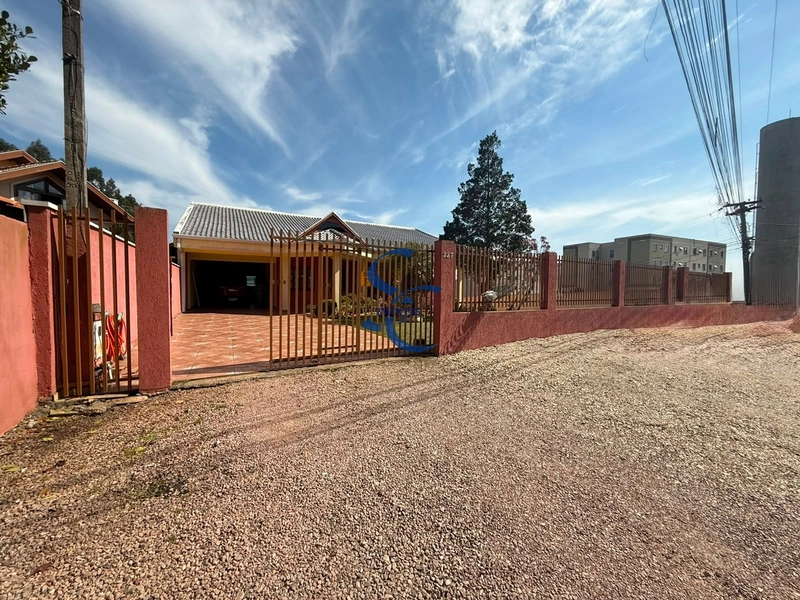 Casa no Umbará: 3ª foto da galeria de imagens do imóvel