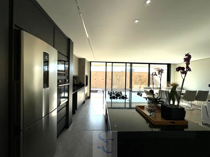 Casa com 4 suítes 1 no térreo: 8ª foto da galeria de imagens do imóvel