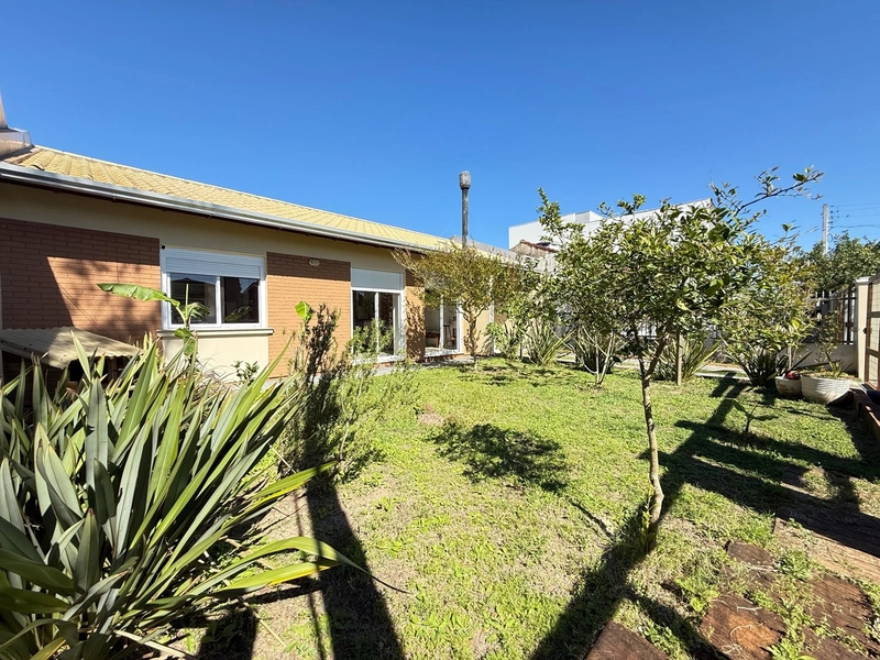 Charmosa e Aconchegante: Casa à Venda: 1ª foto da galeria de imagens do imóvel