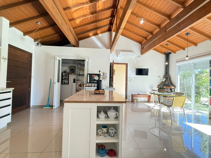 Charmosa e Aconchegante: Casa à Venda: 10ª foto da galeria de imagens do imóvel
