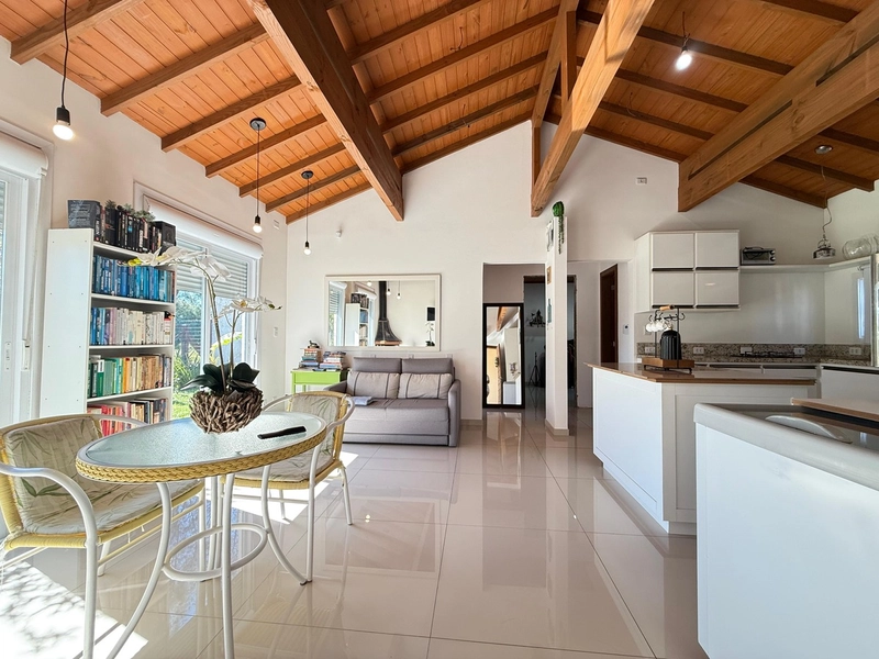 Charmosa e Aconchegante: Casa à Venda: 9ª foto da galeria de imagens do imóvel