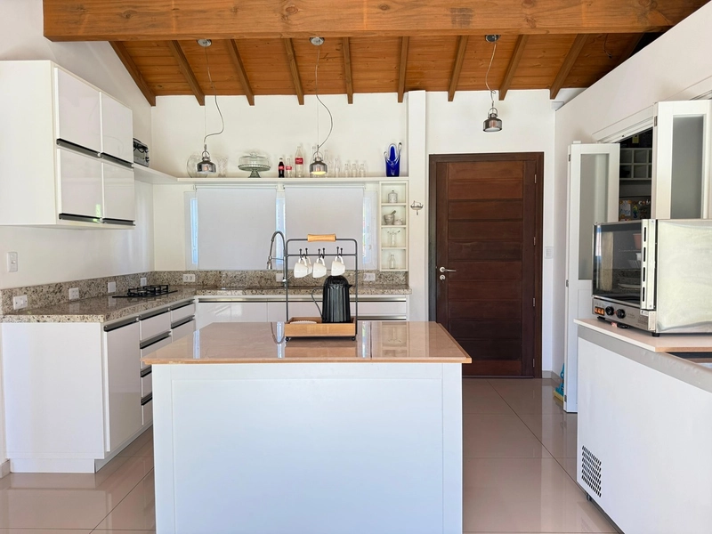 Charmosa e Aconchegante: Casa à Venda: 6ª foto da galeria de imagens do imóvel