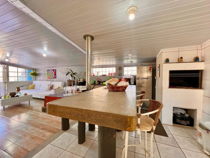 Seu Novo Lar! Casa com Piscina e Espaço Gourmet Bem Localizada: 9ª foto da galeria de imagens do imóvel