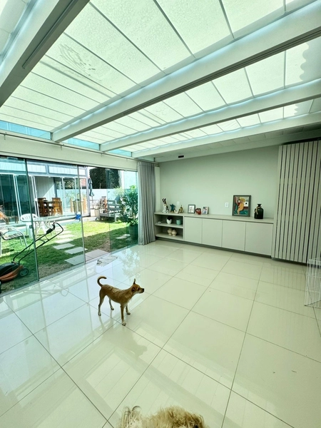 Casa Ampla com 4 Dormitórios, Espaço Gourmet, Piscina e Duas Suítes –: 27ª foto da galeria de imagens do imóvel