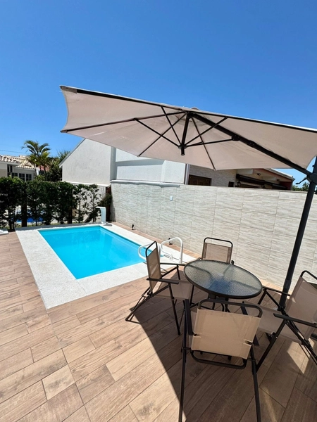 Casa Compacta e Moderna com Suíte, Piscina Aquecida e Placas Solares –: 34ª foto da galeria de imagens do imóvel