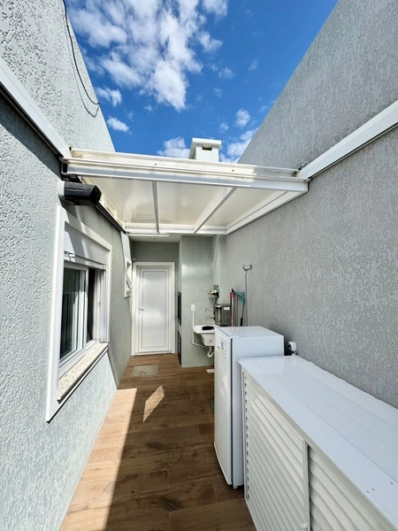 Casa Compacta e Moderna com Suíte, Piscina Aquecida e Placas Solares –: 30ª foto da galeria de imagens do imóvel
