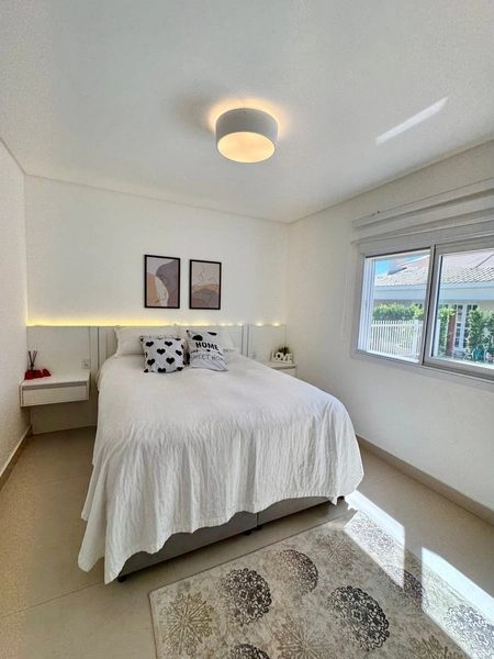 Casa Compacta e Moderna com Suíte, Piscina Aquecida e Placas Solares –: 27ª foto da galeria de imagens do imóvel