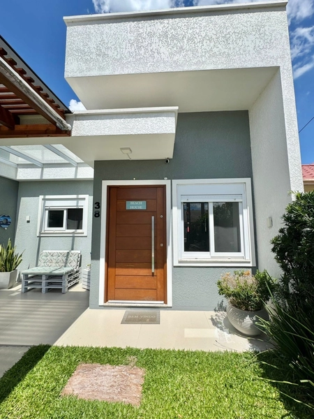 Casa Compacta e Moderna com Suíte, Piscina Aquecida e Placas Solares –: 5ª foto da galeria de imagens do imóvel