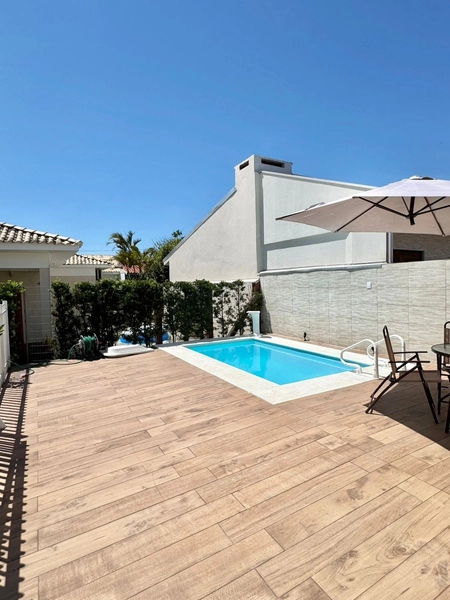 Casa Compacta e Moderna com Suíte, Piscina Aquecida e Placas Solares –: 32ª foto da galeria de imagens do imóvel