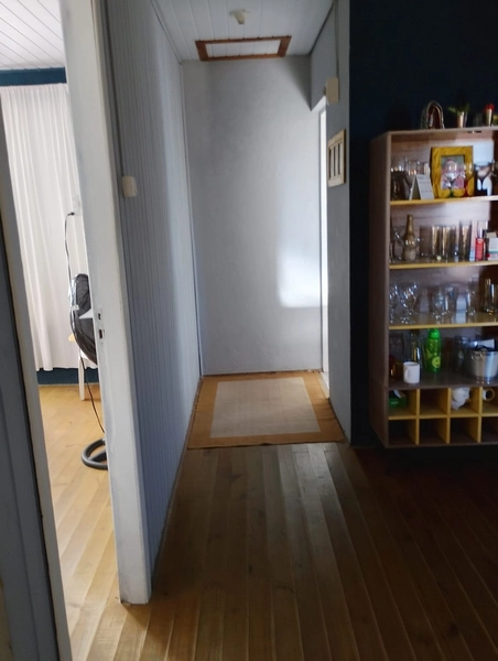 Casa Aconchegante com 2 Dormitórios, Garagem Fechada e Pátio Amplo: 14ª foto da galeria de imagens do imóvel
