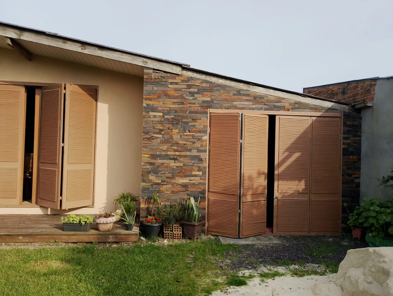 Casa Aconchegante com 2 Dormitórios, Garagem Fechada e Pátio Amplo: 19ª foto da galeria de imagens do imóvel