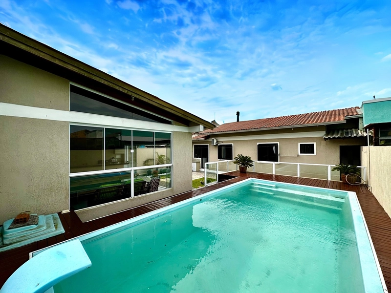 Casa com Piscina e Localização Privilegiada!: 1ª foto da galeria de imagens do imóvel