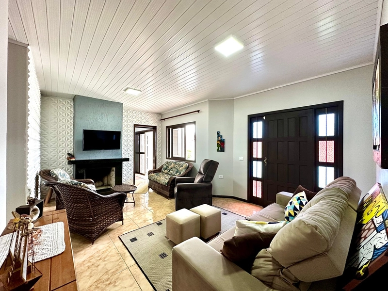Casa com Piscina e Localização Privilegiada!: 7ª foto da galeria de imagens do imóvel