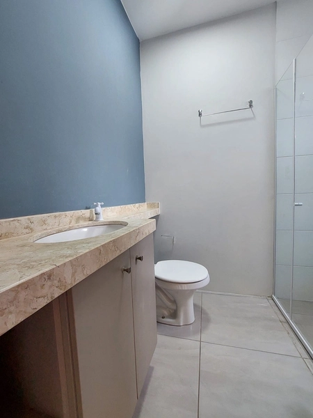 Casa com Pátio Amplo – 2 Dormitórios, Espaço para Piscina e Quiosque: 11ª foto da galeria de imagens do imóvel
