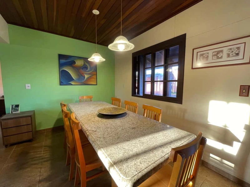 Casa á venda - Semi-mobiliada com 3 Dormitórios e Pátio Amplo: 7ª foto da galeria de imagens do imóvel