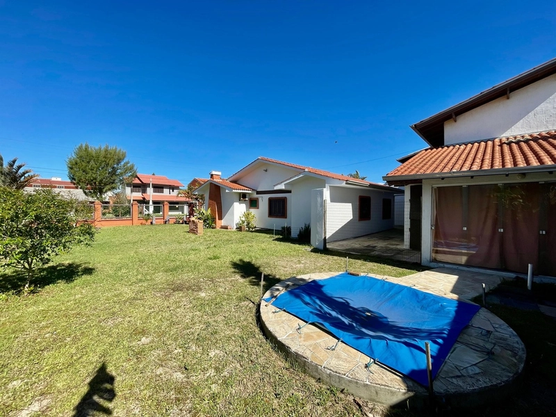 Ampla Residência com Anexo, Piscina e Espaço Gourmet em Dois Terrenos: 32ª foto da galeria de imagens do imóvel